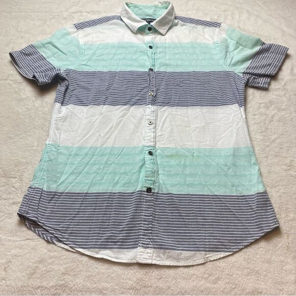 Express Short Sleeve Button 100% Cotton Shirt Size Medium - Picture 1 of 11